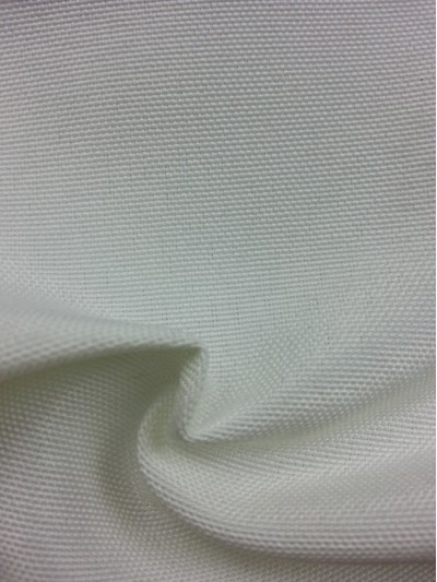 TB-FDN  平紋枱布  桌布 100％滌  米白色  TBC004 45度照